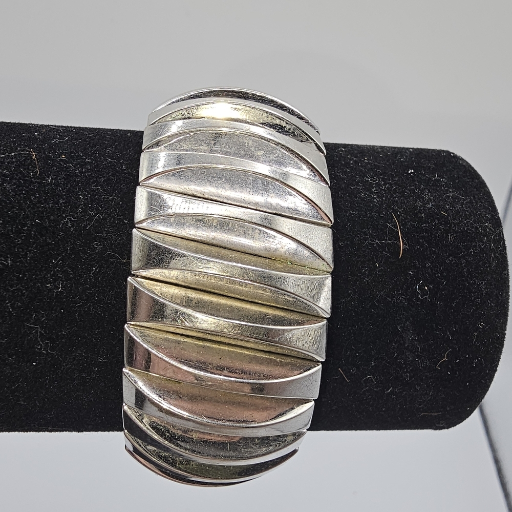 Vintage Leading Lady Hardwood Silver Bracelet